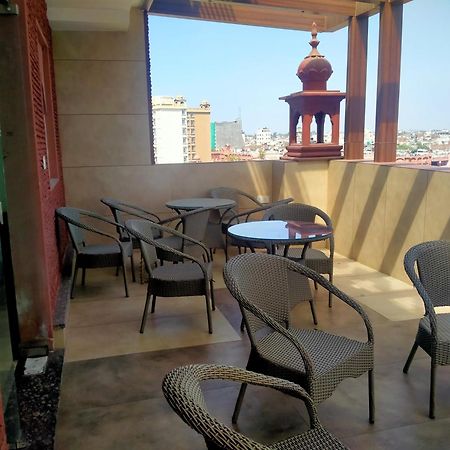 Hotel Rv Golden Amritsar Ngoại thất bức ảnh
