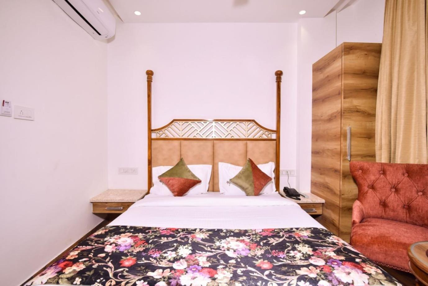 Hotel Rv Golden Amritsar Ngoại thất bức ảnh