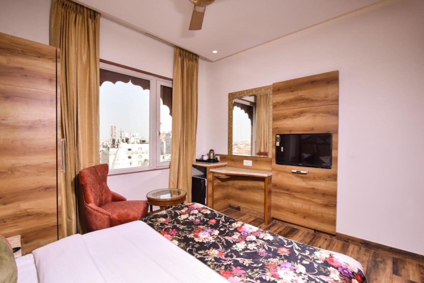 Hotel Rv Golden Amritsar Ngoại thất bức ảnh